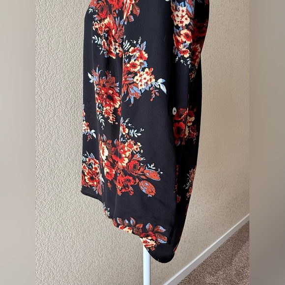 Daniel Rainn Black Floral Blouse - Petite XS - Picture 4 of 6